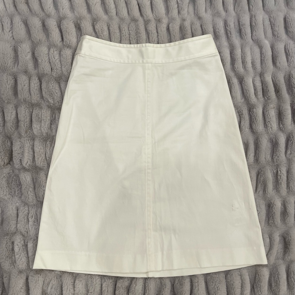 Banana Republic Below the Knee Casual White Skirt Size 0